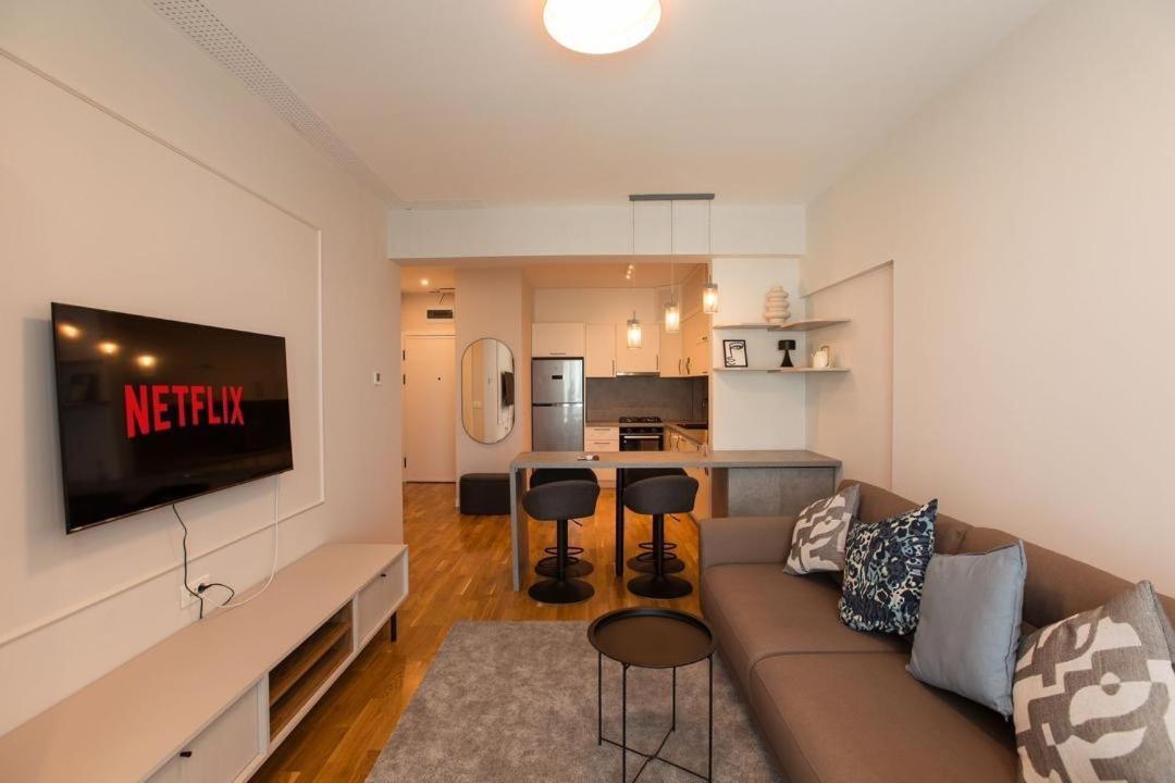 Escapism - Premium 1Br Apartment With Parking بوخارست المظهر الخارجي الصورة
