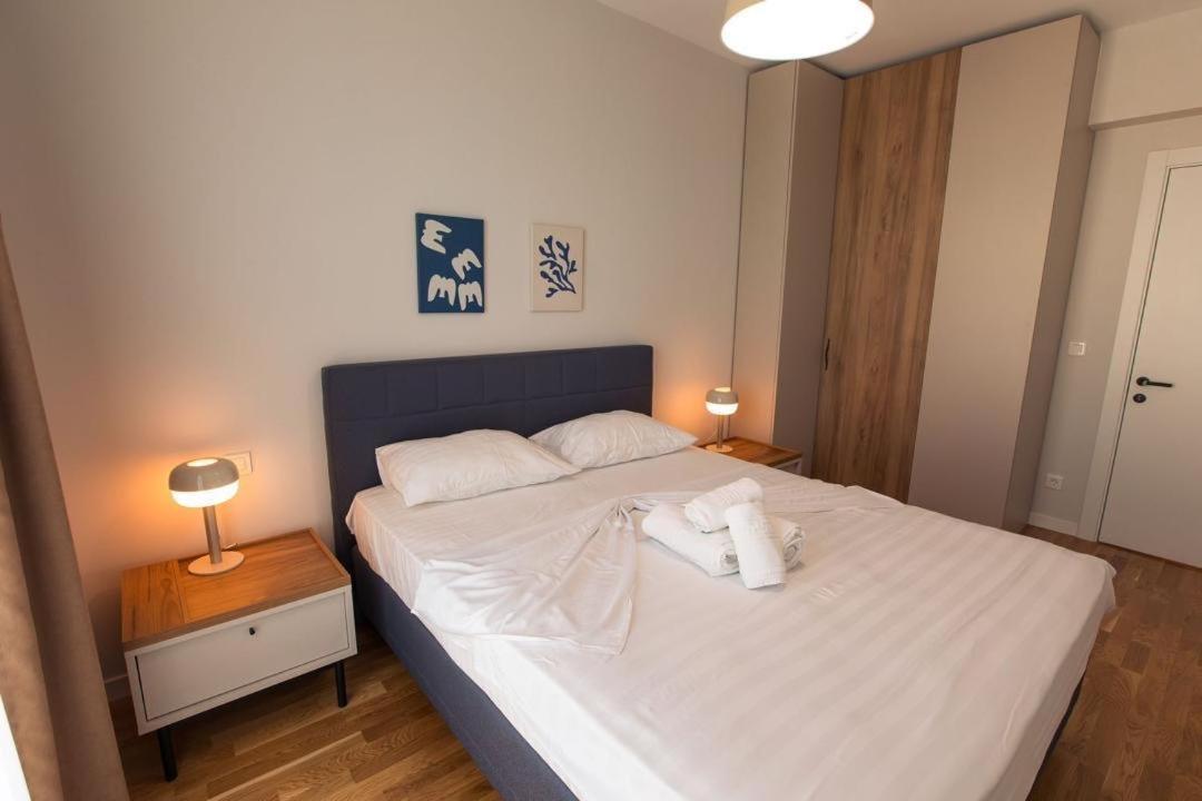 Escapism - Premium 1Br Apartment With Parking بوخارست المظهر الخارجي الصورة