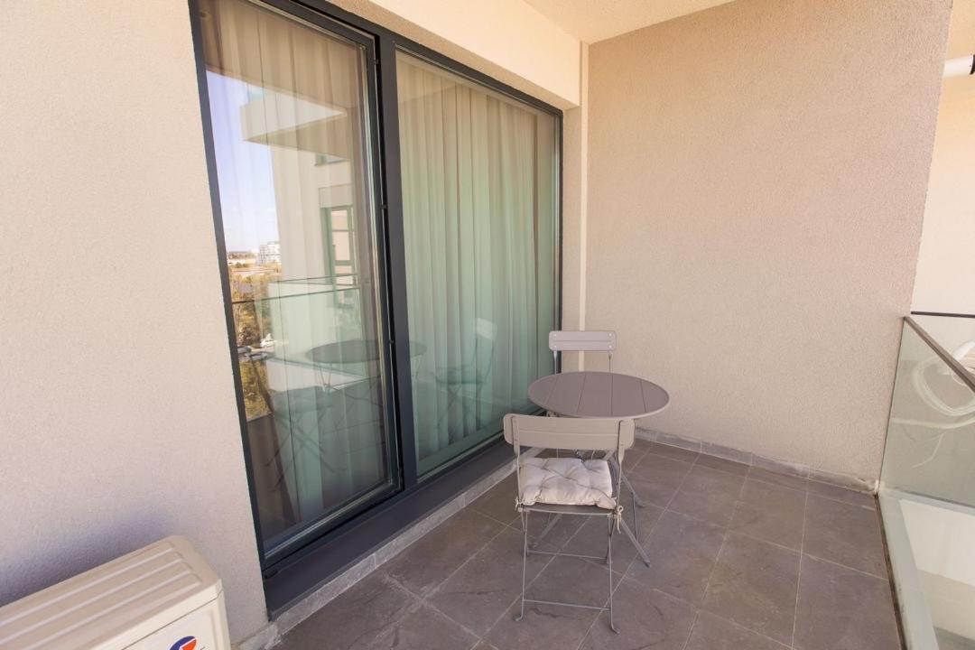 Escapism - Premium 1Br Apartment With Parking بوخارست المظهر الخارجي الصورة