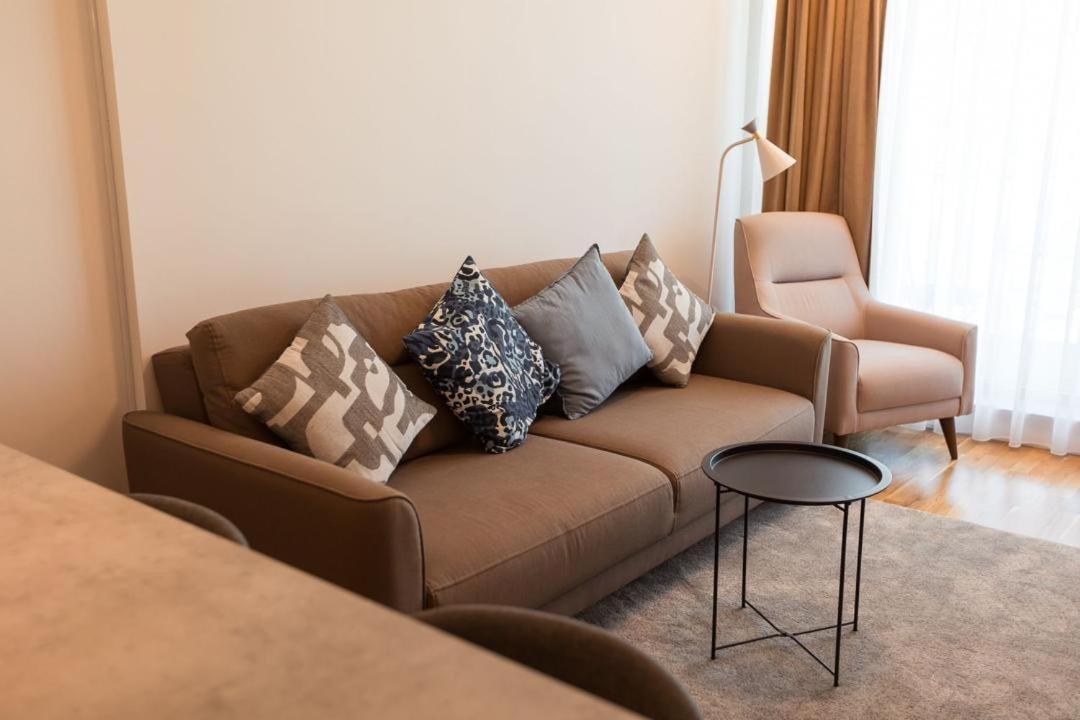 Escapism - Premium 1Br Apartment With Parking بوخارست المظهر الخارجي الصورة