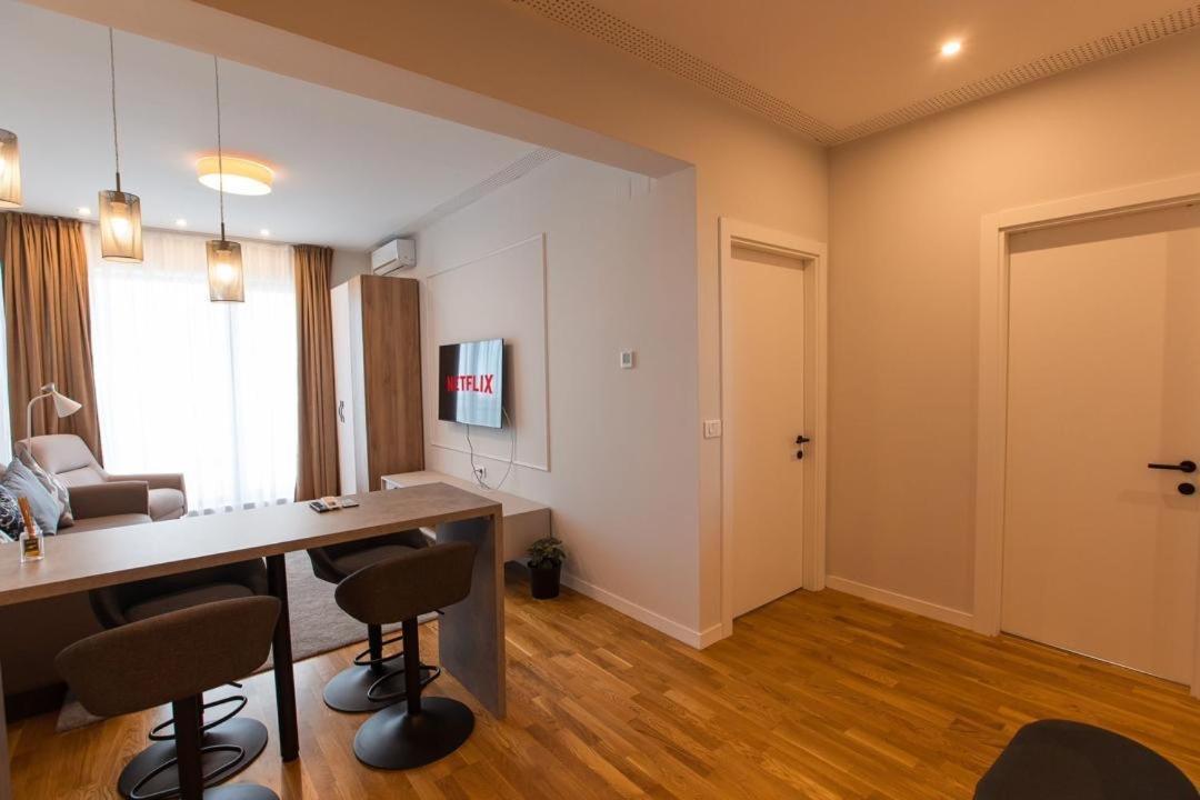 Escapism - Premium 1Br Apartment With Parking بوخارست المظهر الخارجي الصورة
