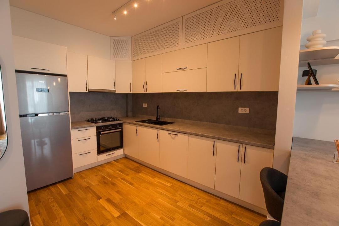 Escapism - Premium 1Br Apartment With Parking بوخارست المظهر الخارجي الصورة