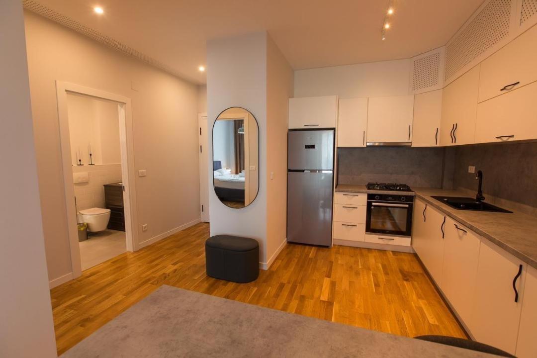Escapism - Premium 1Br Apartment With Parking بوخارست المظهر الخارجي الصورة